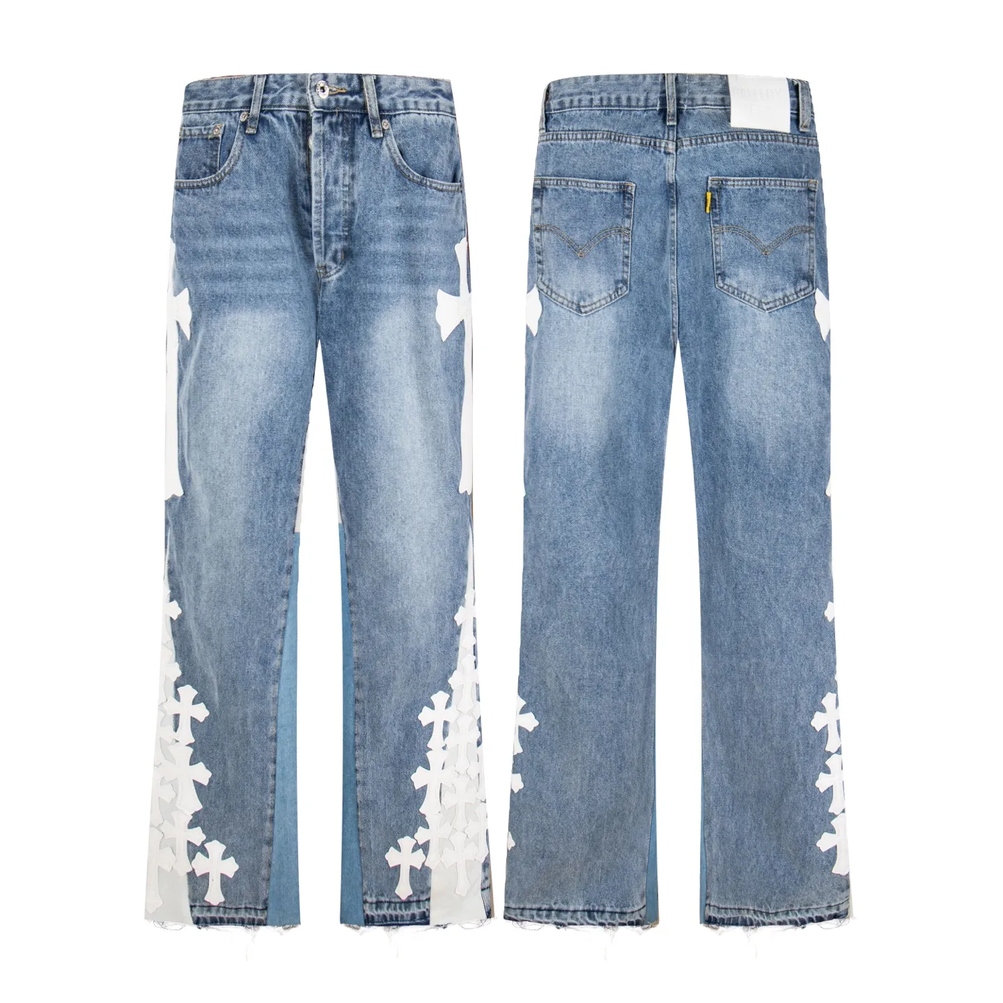 P240 Chrome Hearts Gallery co-branded limited-edition cross-flared flared jeans are a hot item this season and are sought after by countless celebrities and fashionistas. The neat details of the cutting process add color to the playful fashion! The neat and meticulous design, and the well-fitting structure is unique. The upper body not only has outstanding recognition, but also looks younger and younger. A style with the ultimate wearing meaning and performance, gorgeous color matching, and the craftsmanship of this style is also extremely extraordinary. After the finished product is washed, it is disassembled and hand-made with sheepskin cross leather and then spliced ​​together to complete. The whole piece has too many craftsmanship to describe. It is decorated with patchwork cross flowers and high-waisted washed jeans! ! Absolutely high-end luxury product, a god-level single product, a super popular product, made by top heavy industry, a magic weapon that cannot be missed to hit the streets. Style number: 1843 Size: 28 30 32 34 36 Color: blue